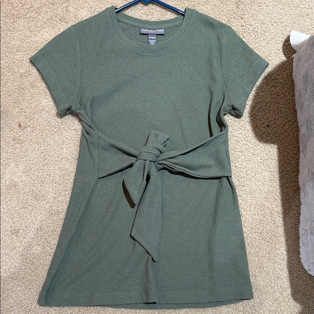 Green Short Sleeve Tie-Front Top
